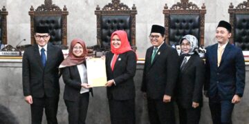 DPRD Kabupaten Cirebon Tetapkan Imron-Agus sebagai Kepala Daerah Terpilih Hasil Pilkada 2024