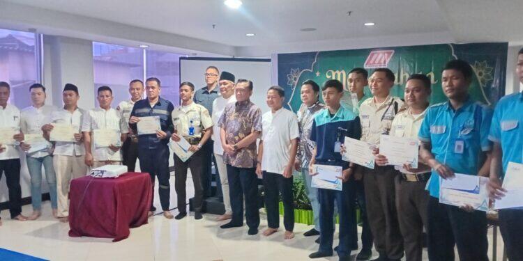 Grage Mall Berikan Reward Karyawan yang Tanggap Mengatasi Kebakaran