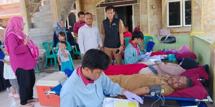Gelar Donor Perdana di Desa Gebang Ilir, Pendonor Membludak