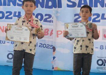 Putra Kadis Kota Cirebon dan Dirut Tirta Giri Nata Juara Penyisihan Lomba Olimpiade Matematika Tingkat Jabar