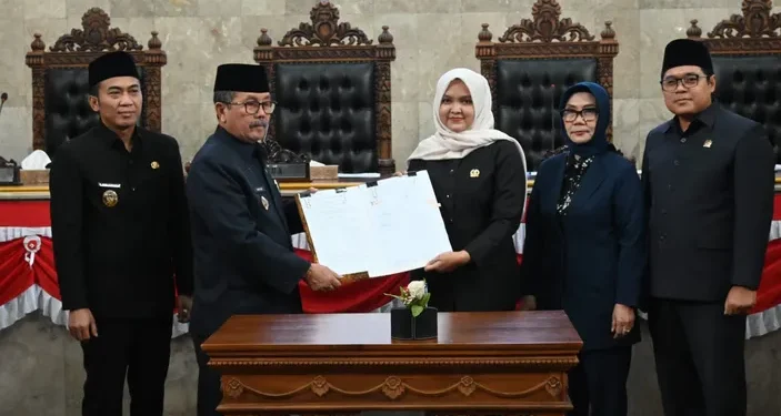 DPRD Kabupaten Cirebon Gelar Paripurna