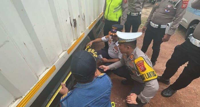 Jelang Arus Mudik, Satlantas Polres Majalengka Razia Truk ODOL di Jalur Cirebon-Bandung