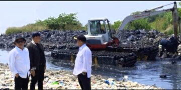 BBWS Cimancis Mulai Keruk Muara Sungai Kesunean