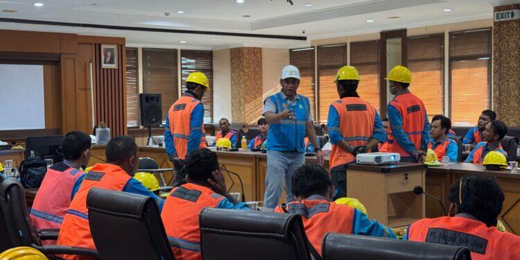 PLN UP3 Cirebon Yantek Academy: Mencetak Garda Terdepan Pelayanan Teknik yang Andal dan Profesional
