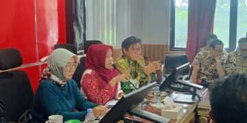 Jalan Rusak Hambat Ekonomi, DPRD Cirebon Desak Percepatan Perbaikan di Wilayah Timur
