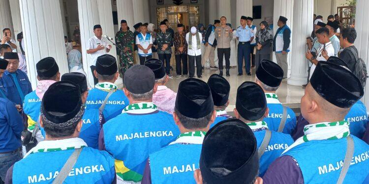 Bupati Majalengka Lepas Calon Jemaah Haji Gelombang Pertama