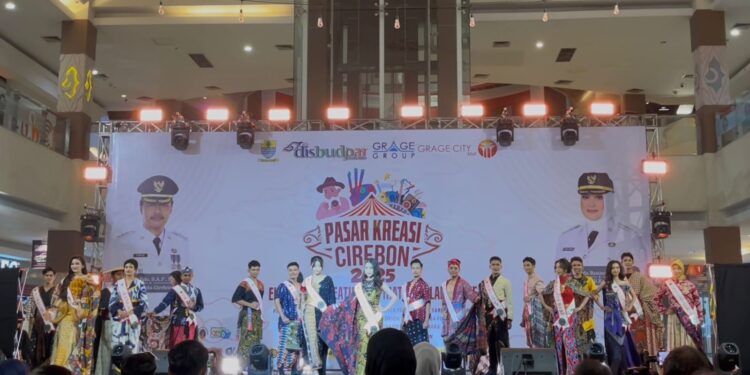Finalis Jaka Rara 2025 Berbalut Batik Samida, Walikota Cirebon: Sangat Memukau!