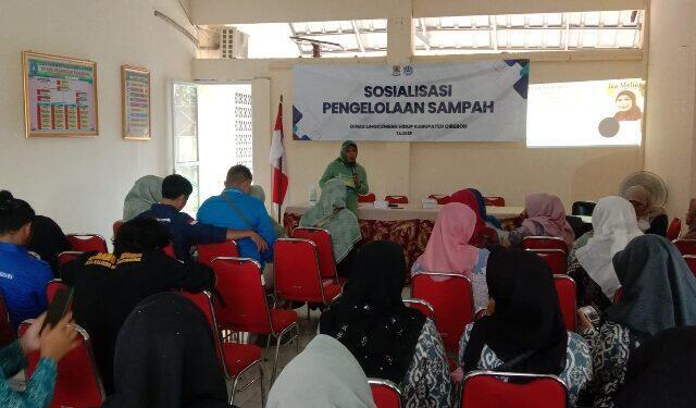 DLH Kabupaten Cirebon Gelar Sosialisasi Pengelolaan Sampah dari Rumah