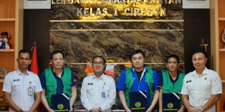 Hari Raya Waisak, 3 Warga Binaan Lapas Kelas 1 Cirebon Dapat Remisi