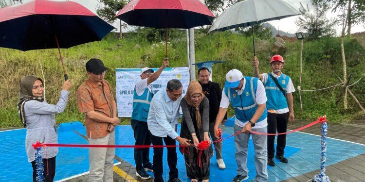 PLN UP3 Cirebon Hadirkan SPKLU Ultrafast Charging di Arunika Eatery, Cisantana, Cigugur, Kuningan