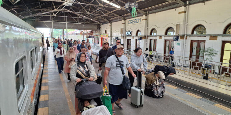Libur Panjang Kenaikan Isa Al-Masih, KAI Daop 3 Cirebon Siapkan 24.950 Tiket