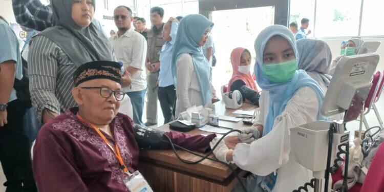 Dinkes Majalengka Gelar Operasi Katarak Gratis