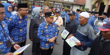 Dorong Ketahanan Pangan, Diskatan Salurkan Bantuan Alsintan dan Benih Padi