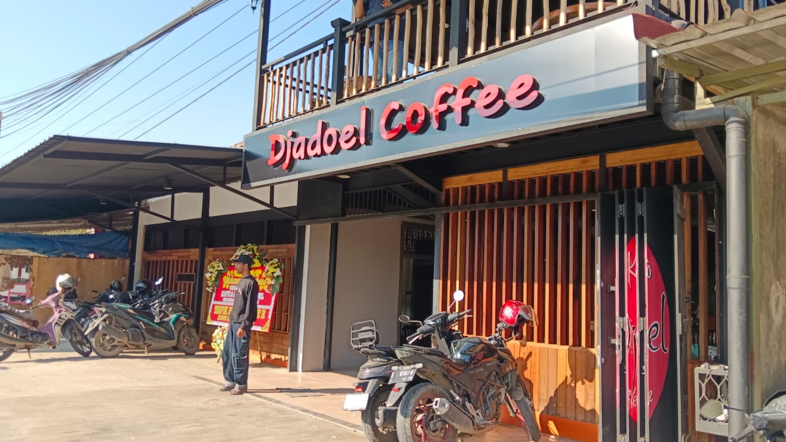 Usung Konsep Klasik, Cafe & Resto Djadoel Hadirkan Nuansa Tempo Dulu