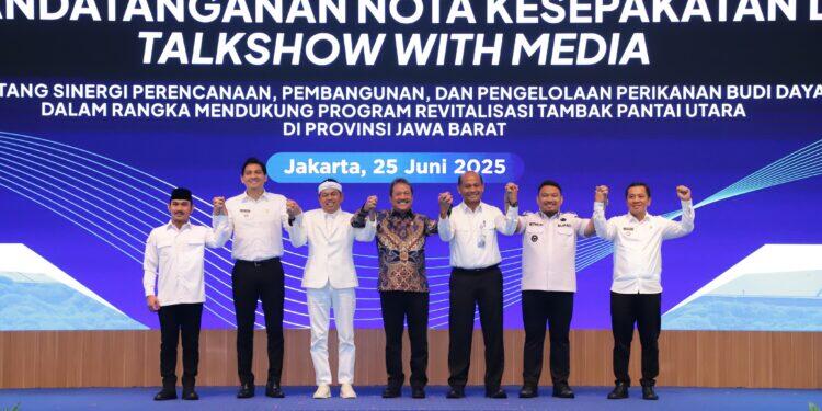 KKP dan Pemprov Jabar Akan Revitalisasi 20 Ribu Hektare Tambak di Bekasi, Karawang, Subang, dan Indramayu