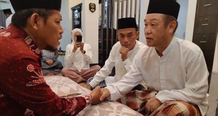 Warga Jepang Putuskan Masuk Islam Usai Berkenalan dengan Warga Bugis Indramayu