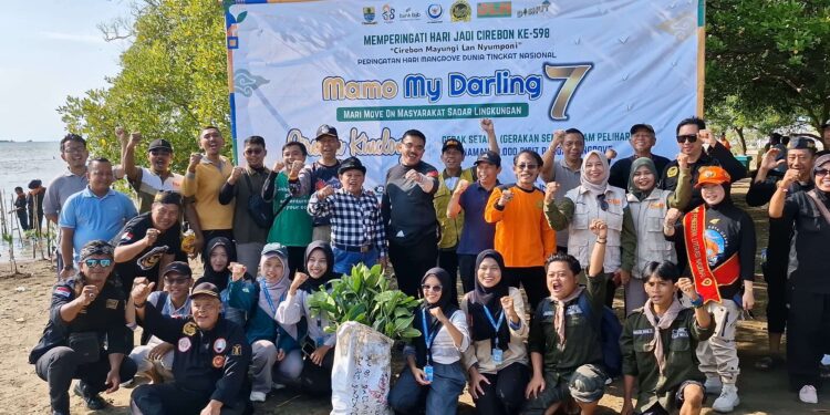 Cegah Abrasi, Pantai Kejawanan Ditanami Mangrove