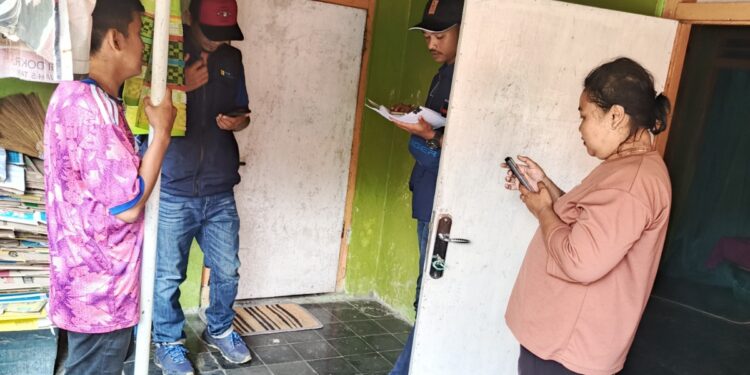 Kenalkan Manfaat Swacam, PLN Kuningan Terjun Langsung ke Rumah Warga