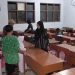 Hari Pertama Masuk Sekolah, Wali Murid di Indramayu Berebut Bangku Depan