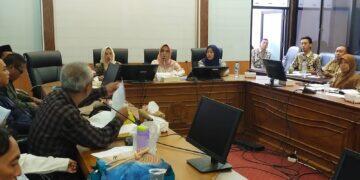 Komisi I DPRD Kabupaten Cirebon Bahas Kendala Pengajuan Dana Desa Setu Kulon