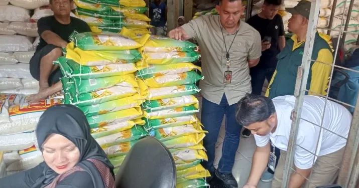 Tidak Ditemukan Beras Oplosan di Pasar Pagi Kota Cirebon