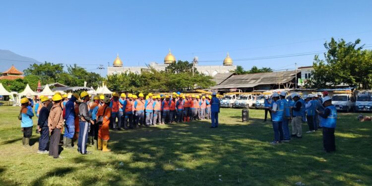 PLN UP3 Cirebon Grebek Konstruksi dan Row di Penyulang Argasunya 