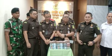 Inilah Penampakan Uang Sebesar Rp368 Juta yang Berhasil Disita Kejari di Kasus Potongan Dana PIP di SMAN 7 Kota Cirebon