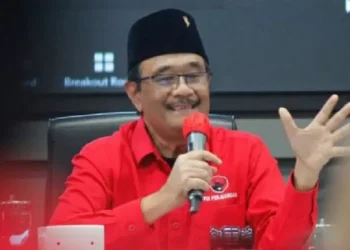 Soal Kasus Tom Lembong dan Hasto, Djarot Sentil ‘Korupsi Gajah’ yang Dibiarkan