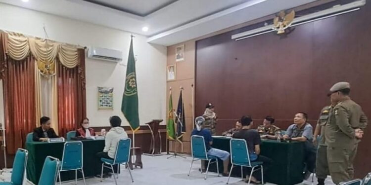 Merokok Di Tempat Umum Kena Tindak Pidana Ringan