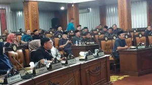 Sidang Paripurna DPRD Kabupaten Cirebon Memanas, Proses Pembahasan Anggaran Jadi Sorotan