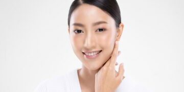 Tips Membuat Wajah Glowing dengan Bahan Alami