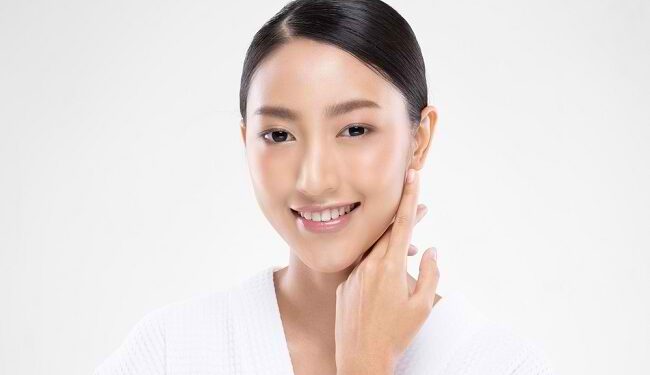 Tips Membuat Wajah Glowing dengan Bahan Alami