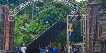 Anggota Dewan Kabupaten Cirebon Apresiasi Kreativitas Warga Belawa dalam Memperingati HUT RI