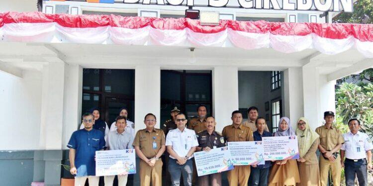 PT KAI Daop 3 Cirebon Salurkan TJSL 469 Juta