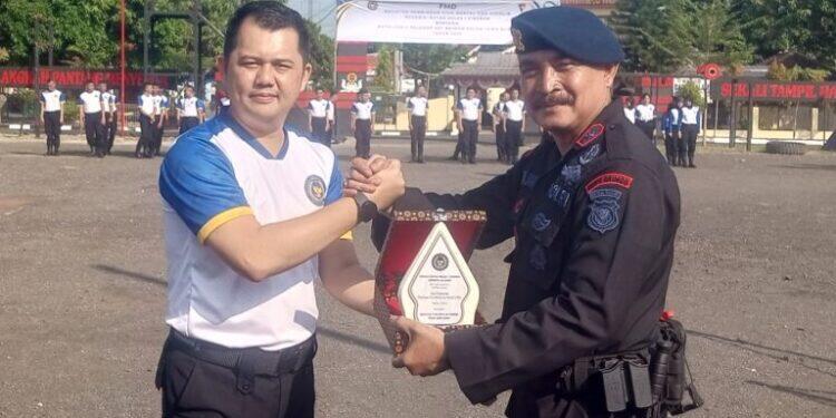 Tingkatan Profesional Petugas, Rutan Cirebon Jalin Sinergi dengan Brimob