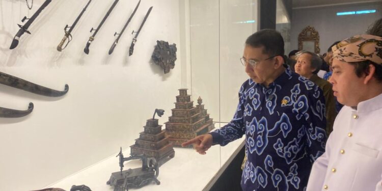 Pulangkan Ribuan Benda Bersejarah Indonesia