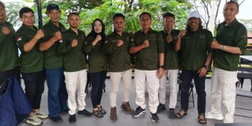 Barisan 8 Center