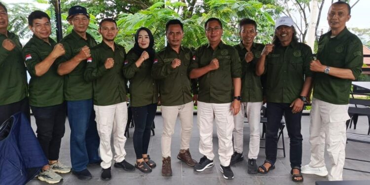 Barisan 8 Center