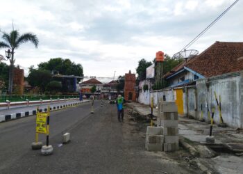 KAI Daop 3 Cirebon Akan Tata Ulang Trotoar Agar Lebih Ramah untuk Pejalan Kaki