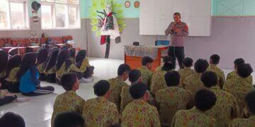 Kapolsek Gebang Antisipasi Penyalahgunaan Gadget oleh Gen-Z