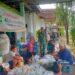 Babinsa Pegambiran Monitoring Kegiatan Bank Sampah Berkah Mulya RW 07