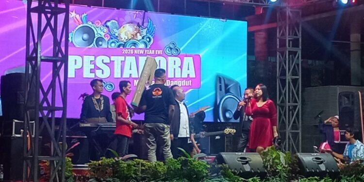 Rayakan Tahun Baru Ramah Lingkungan, Grage Resort Sangkan Hadirkan Kembang Api Elektrik
