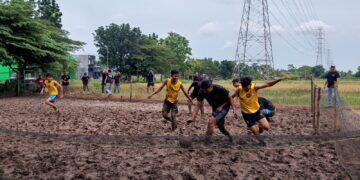 Anton Octavianto Gelar Sepak Bola di Lumpur Sawah “Ceker Cup 2026”