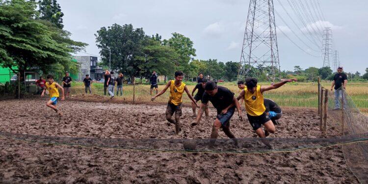 Anton Octavianto Gelar Sepak Bola di Lumpur Sawah “Ceker Cup 2026”