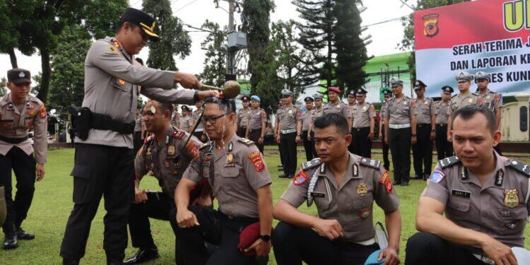 Awal Tahun, 97 Personel Polres Kuningan Naik Pangkat
