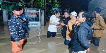 Gercep, Wabup Jigus Tinjau Langsung Banjir Mundu
