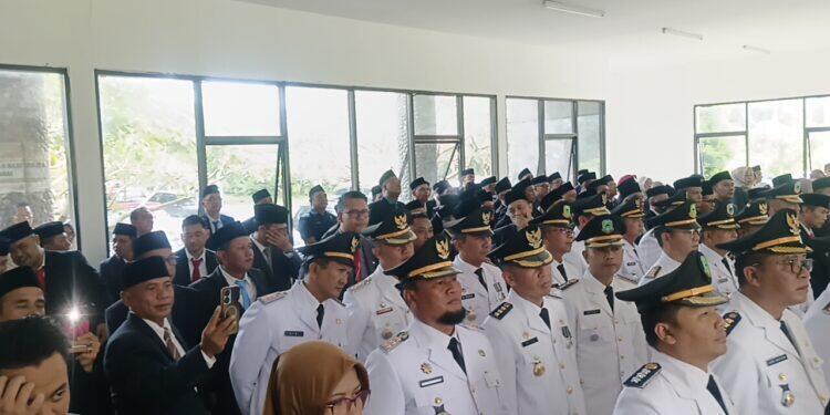 Dilantik namun Nonjob, Apep Kusmara Curi Perhatian Publik di Pelantikan 150 Pejabat Esselon III Kuningan