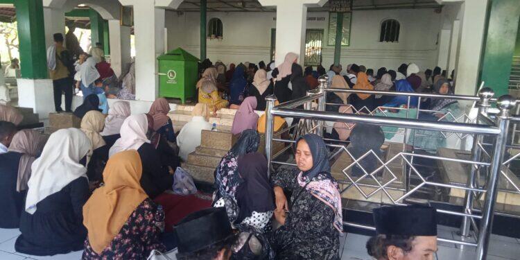 Hadapi Banjir Rob, Pemdes dan Masyarakat Ambulu Pilih Jalur Langit