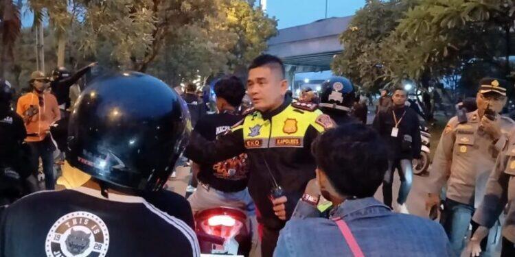 Kapolres Cirebon Kota Cegah Bentrok Suporter Persib dan Persija