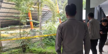 Atap Bangunan Outdoor SMAN 1 Susukan Ambruk, Kepsek Tegaskan Tidak Ada Korban Jiwa